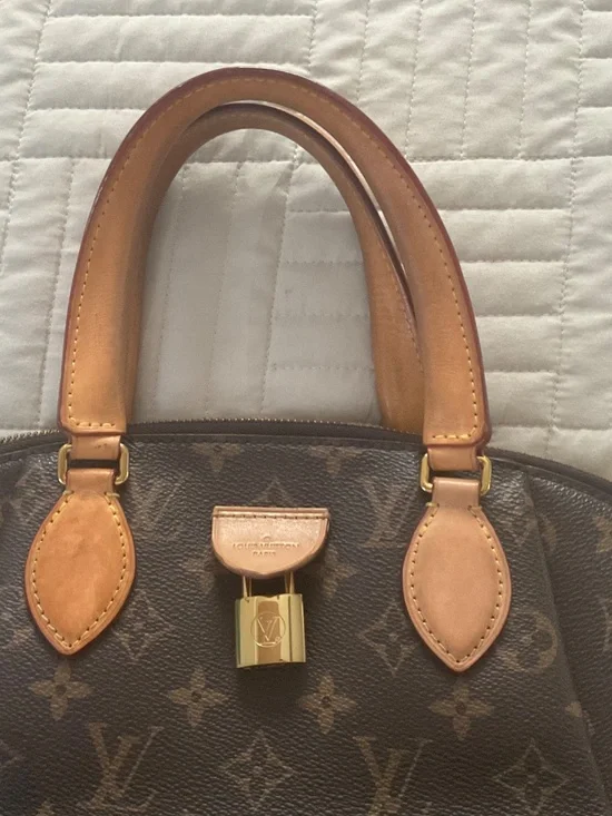 Louis Vuitton Speedy Style Handbag - Picture 4 of 11